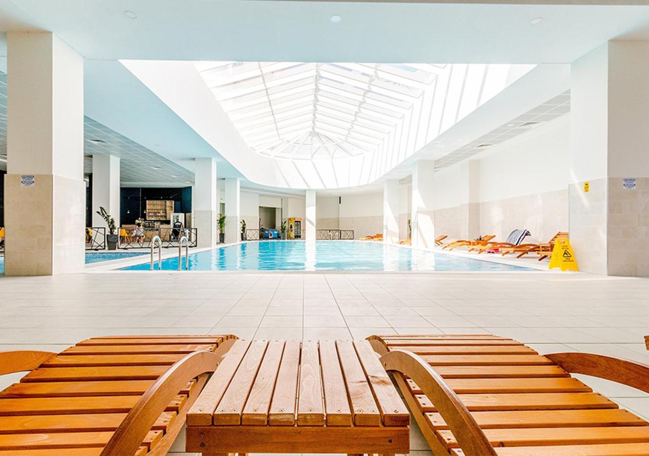 Oak Sky Apartment Spa & Fitness スコピエ エクステリア 写真